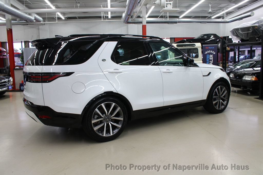 Used 2025 Land Rover Discovery Dynamic SE AWD/4WD image 6