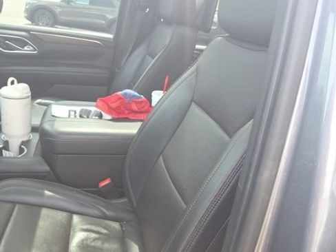 Used 2021 Chevrolet Suburban High Country AWD/4WD image 13