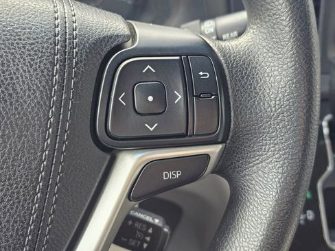 Used 2017 Toyota Sienna LE FWD image 27