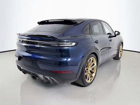 Certified 2025 Porsche Cayenne Turbo GT image 10