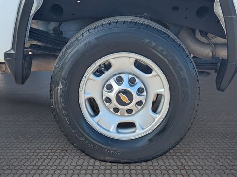 Used 2024 Chevrolet Silverado 2500 W/T w/ WT Convenience Package image 10