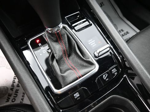 Used 2023 Jeep Compass Trailhawk image 16