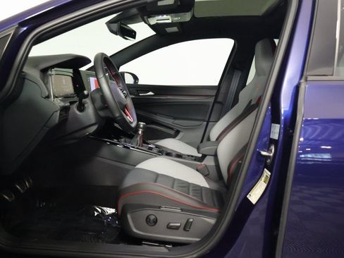 Used 2024 Volkswagen GTI SE FWD image 10