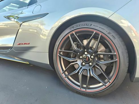 Used 2024 Chevrolet Corvette Z06 RWD image 13