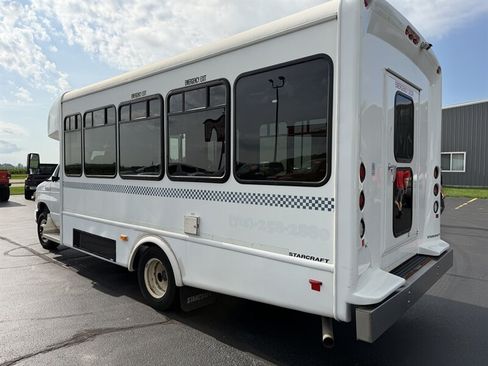 Used 2019 Ford E-450 and Econoline 450 Super Duty w/ Shuttle Bus Prep Package RWD image 6