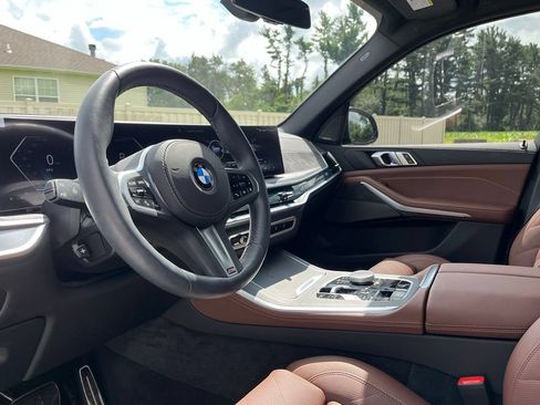 Used 2026 BMW X5 xDrive40i w/ M Sport Package AWD/4WD image 18
