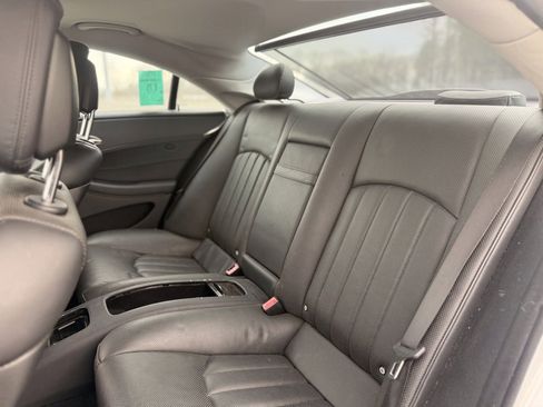 Used 2008 Mercedes-Benz CLS 550 image 16