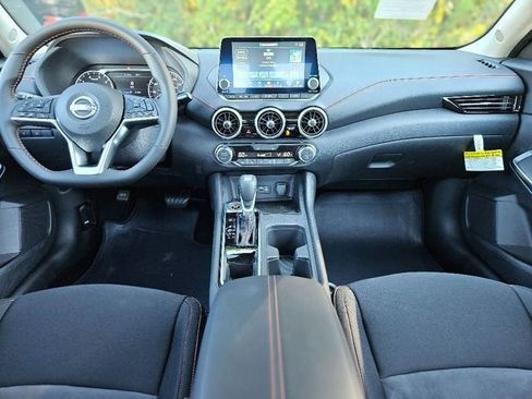 New 2025 Nissan Sentra SR image 12