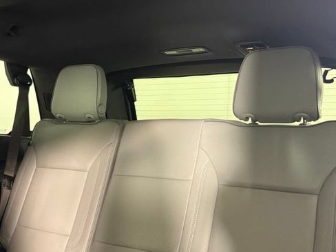 Used 2021 GMC Yukon SLT w/ SLT Premium Package RWD image 22