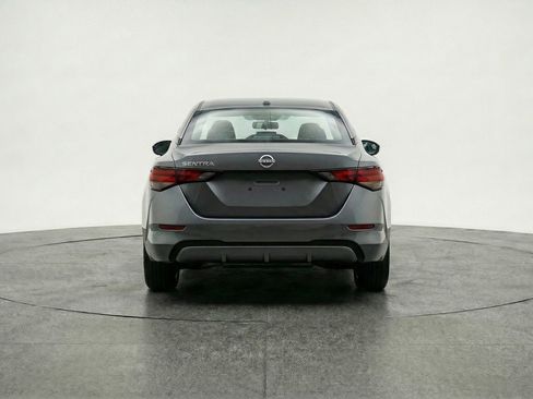 Used 2025 Nissan Sentra S image 6