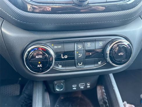 Certified 2023 Chevrolet TrailBlazer LT w/ Convenience Package image 23