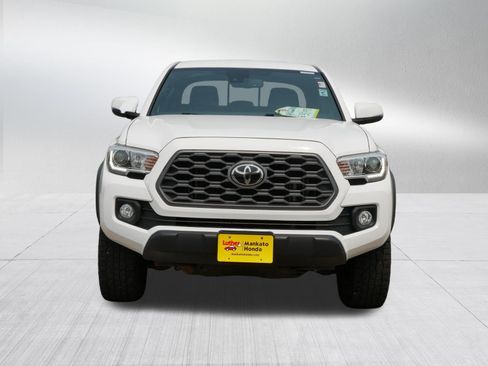 Used 2020 Toyota Tacoma TRD Off-Road AWD/4WD image 2