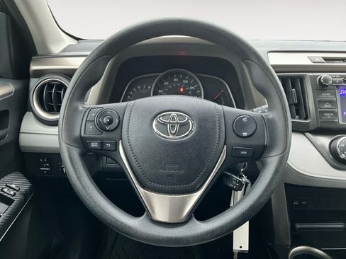 Used 2013 Toyota RAV4 LE AWD/4WD image 14