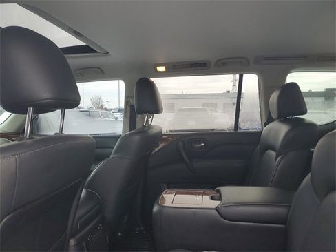 Used 2018 INFINITI QX80 Base image 10