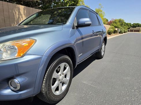Used 2010 Toyota RAV4 Limited AWD/4WD image 18