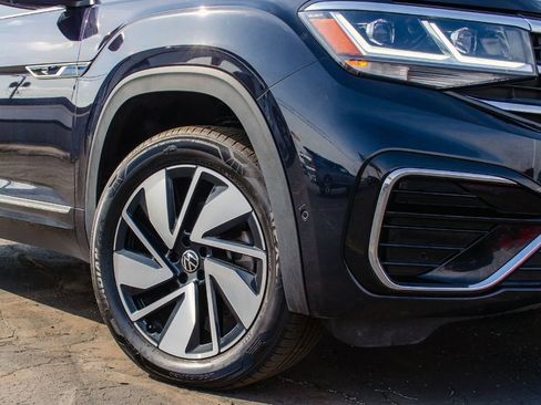 Used 2022 Volkswagen Atlas SEL Premium image 11