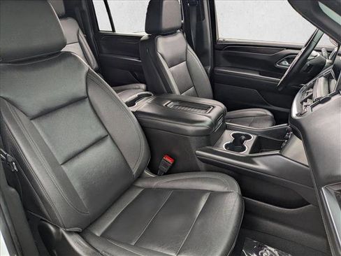 Used 2023 Chevrolet Suburban LT image 23