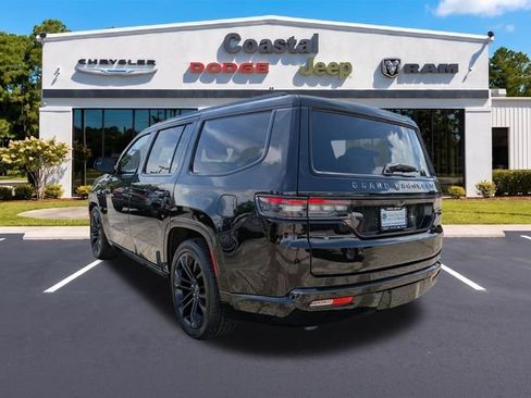 Used 2024 Jeep Grand Wagoneer Series II Obsidian w/ Quick Order Packagew 28T AWD/4WD image 6