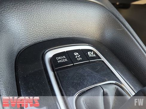 Certified 2022 Toyota Corolla LE image 10