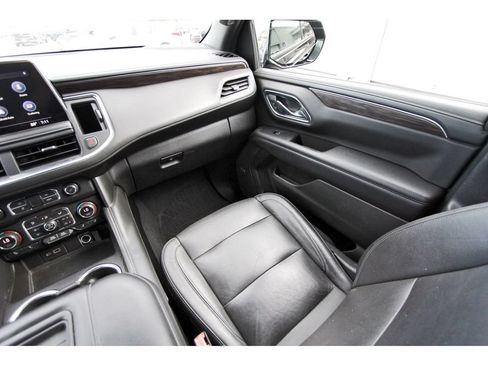 Used 2021 Chevrolet Tahoe Z71 w/ Z71 Signature Package AWD/4WD image 11