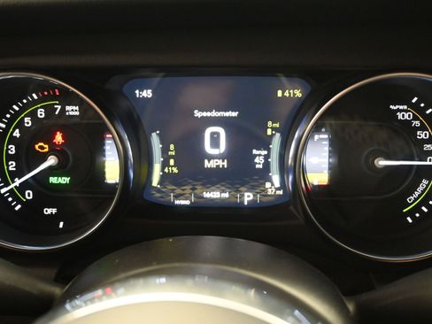 Used 2021 Jeep Wrangler Unlimited Sahara image 21