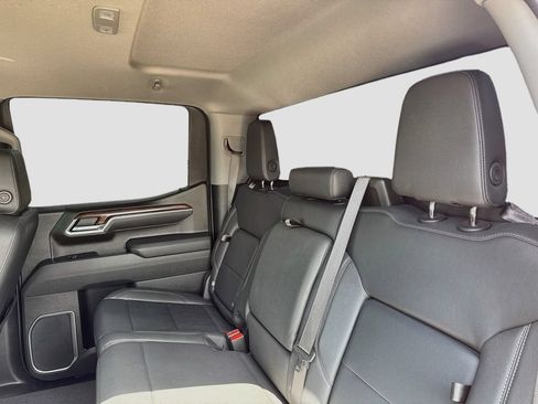 Used 2025 GMC Sierra 1500 SLT RWD image 24