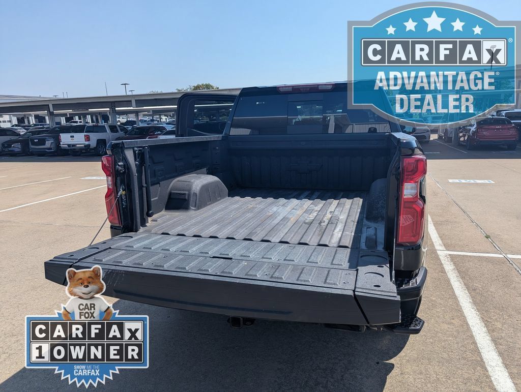 Used 2025 Chevrolet Silverado 1500 High Country w/ Midnight Edition AWD/4WD image 24