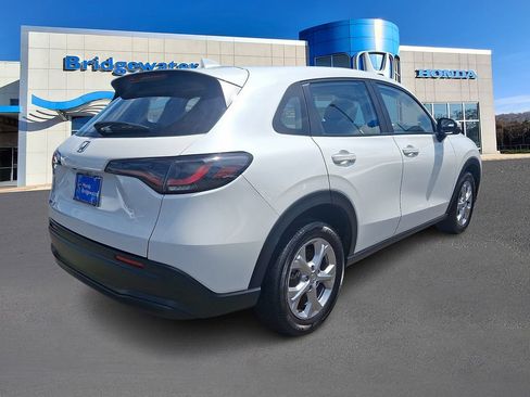 Used 2023 Honda HR-V LX image 6