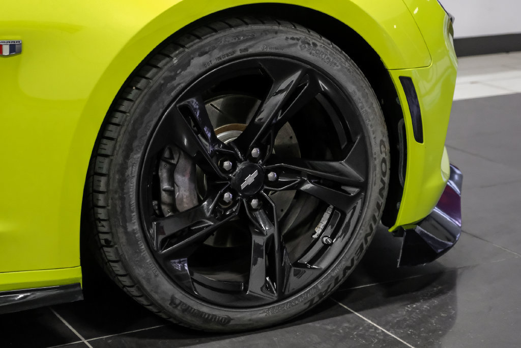 Used 2019 Chevrolet Camaro SS RWD image 48