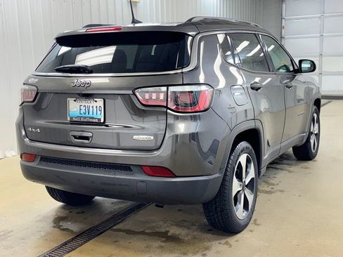 Used 2018 Jeep Compass Latitude w/ Popular Equipment Group AWD/4WD image 5
