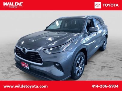 Used 2024 Toyota Highlander XLE