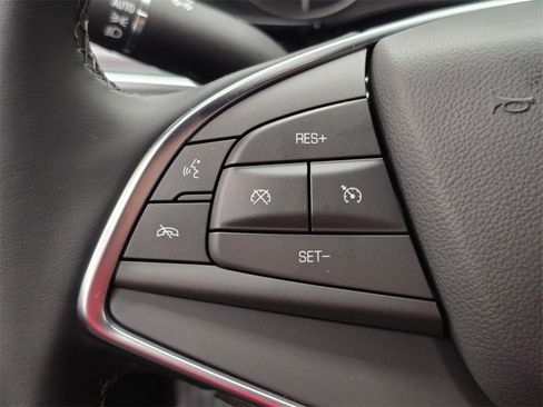 New 2025 Cadillac XT5 Luxury image 32