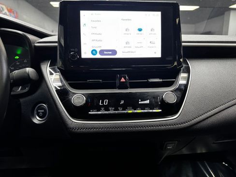 Used 2024 Toyota Corolla SE FWD image 24