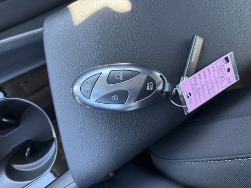 New 2026 Hyundai Elantra Blue image 13