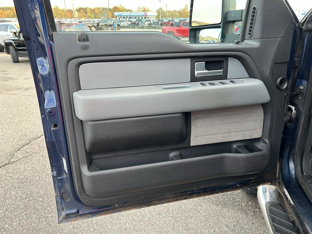 Used 2012 Ford F150 XLT w/ Trailer Tow Pkg AWD/4WD image 16