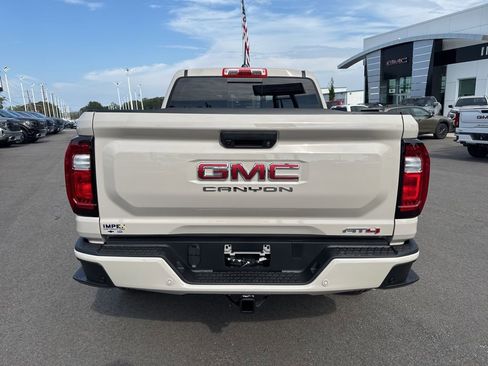 New 2026 GMC Canyon AT4 image 4