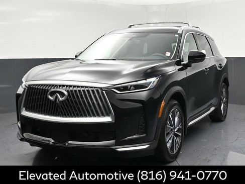 Certified 2026 INFINITI QX60 Luxe w/ Cargo Package AWD/4WD image 3