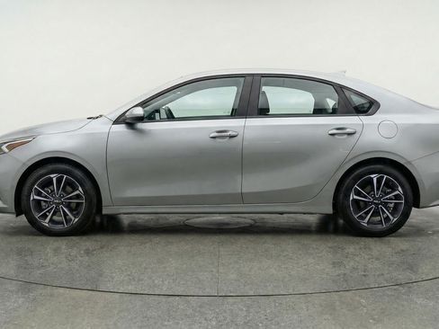 Used 2024 Kia Forte LXS image 5