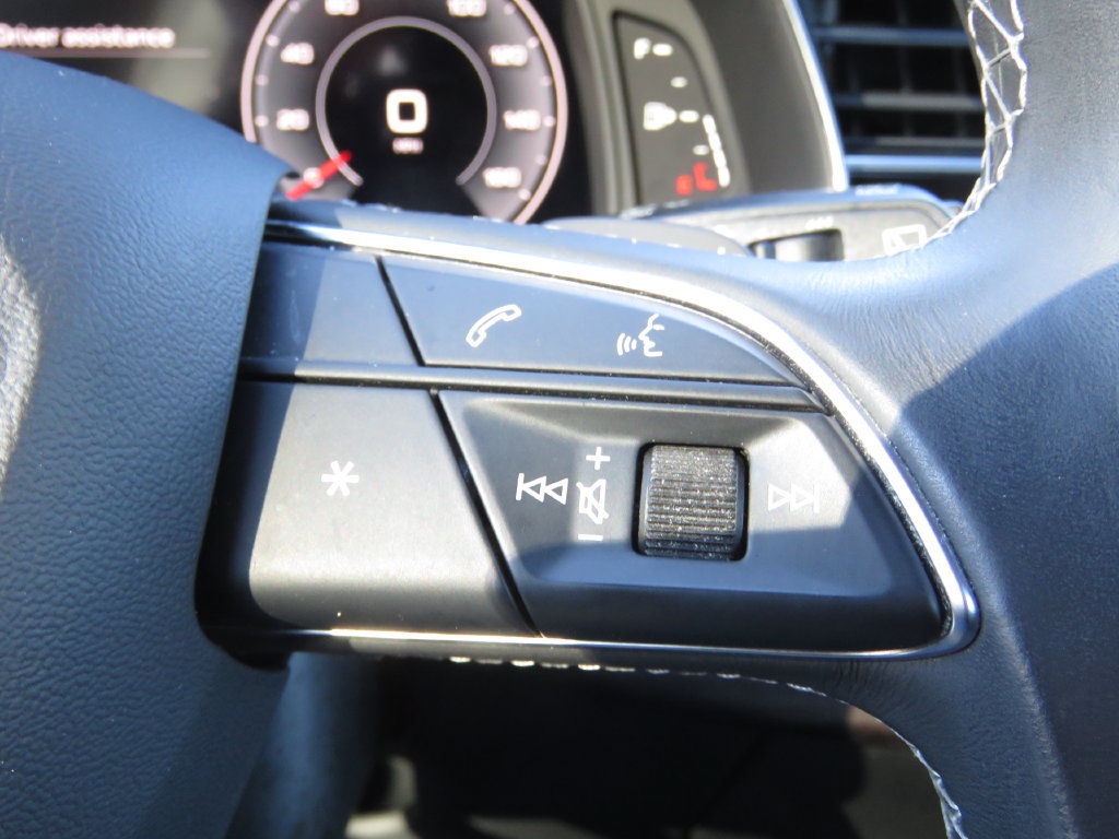 Used 2021 Audi Q8 Premium Plus AWD/4WD image 23