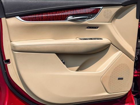 Used 2019 Cadillac XT5 Luxury FWD image 37