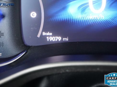 Used 2023 Chrysler Pacifica Touring-L FWD image 43