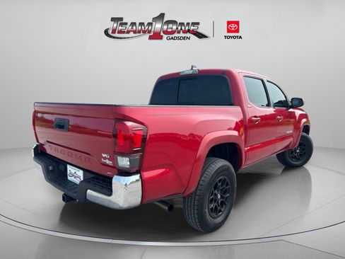 Used 2021 Toyota Tacoma SR5 RWD image 12
