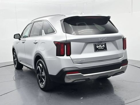 Certified 2025 Kia Sorento EX w/ EX Panoramic Sunroof Package AWD/4WD image 6