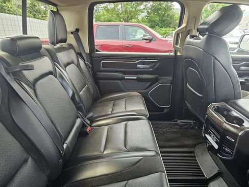 Used 2020 RAM 1500 Laramie AWD/4WD image 9