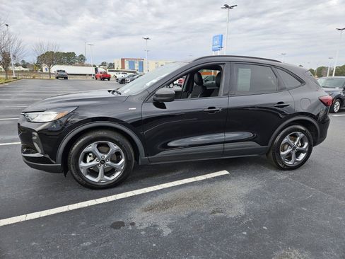 Used 2025 Ford Escape ST-Line image 3