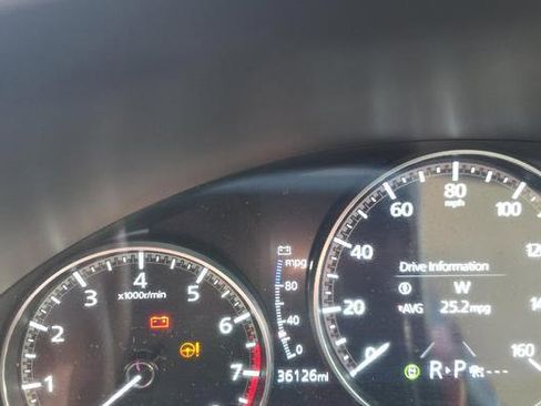 Used 2025 MAZDA CX-70 3.3 Turbo w/ Preferred Package image 9