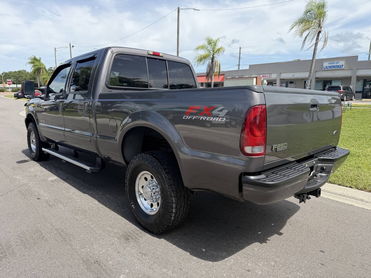 Used 2004 Ford F250 Lariat AWD/4WD image 5