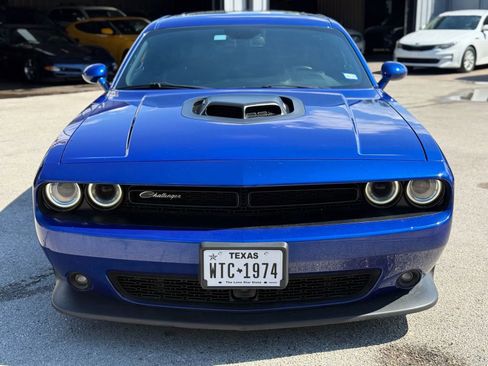 Used 2018 Dodge Challenger R/T Scat Pack image 2