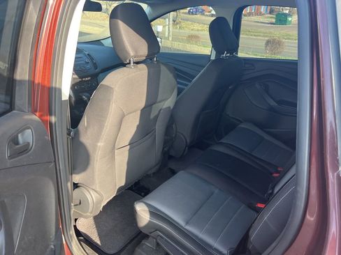 Used 2018 Ford Escape S image 22