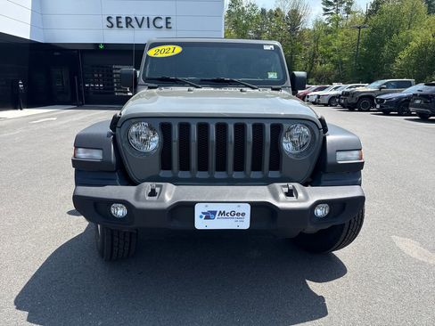 Used 2021 Jeep Wrangler Unlimited Sport w/ Sun And Sound Package AWD/4WD image 12
